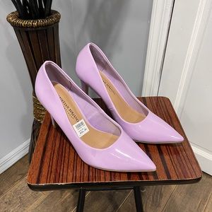 Dressy lavender heeled shoes